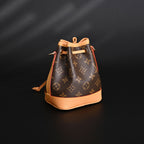Louis Vuitton Noé Bucket Bag – Monogram Canvas with Natural Leather Trim