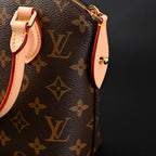 Louis Vuitton Speedy 30 Handbag – Monogram Canvas with Leather Trim
